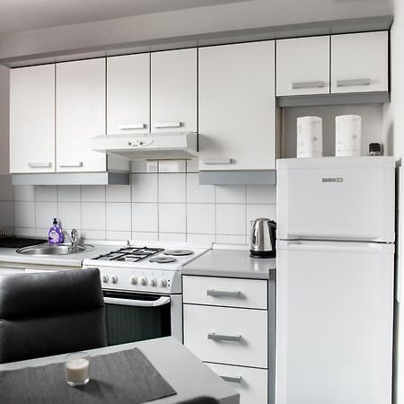 Flexible Selfcheckins 15 & 19 - Zagreb - Garage - Loggia - New - Apartments Repinc Екстер'єр фото