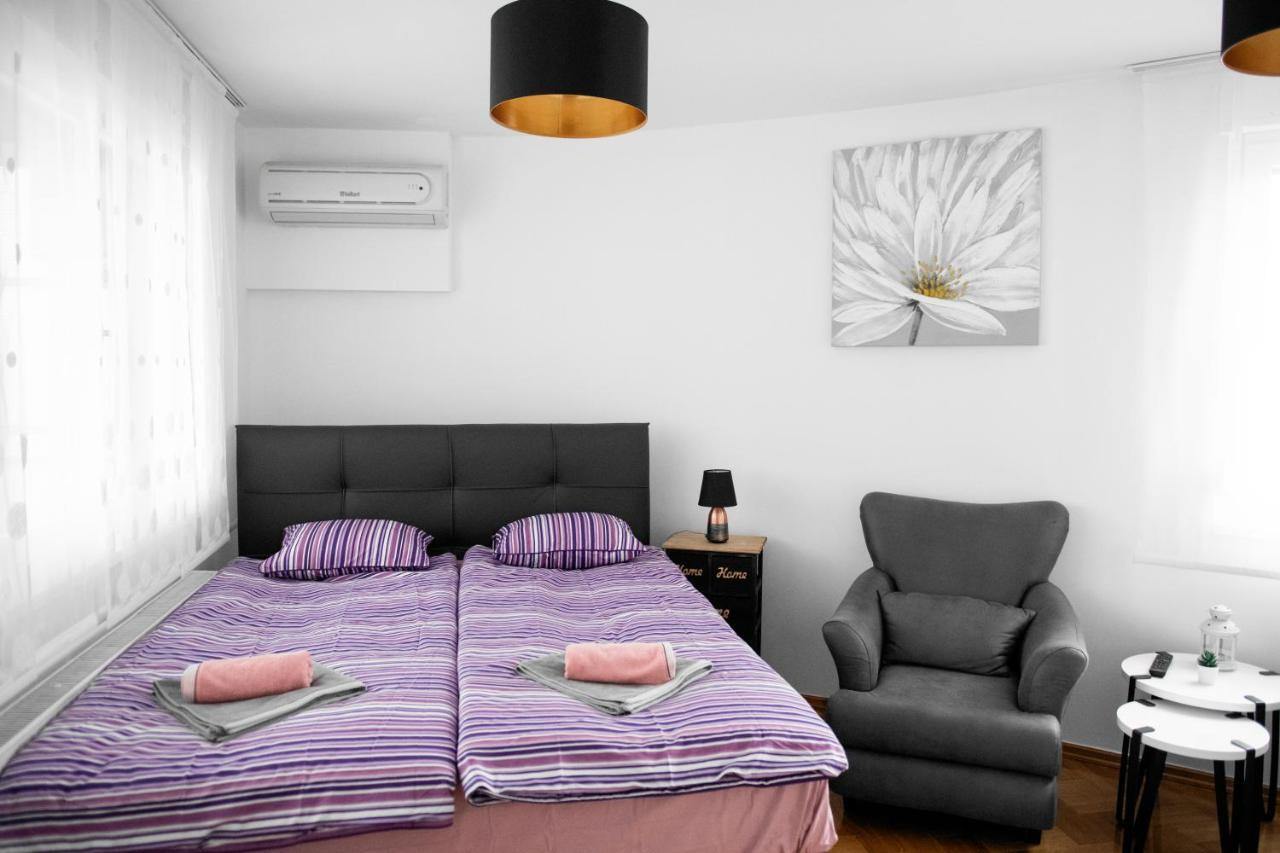 Flexible Selfcheckins 15 & 19 - Zagreb - Garage - Loggia - New - Apartments Repinc Екстер'єр фото
